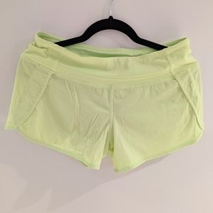Lululemon Shorts sz 6